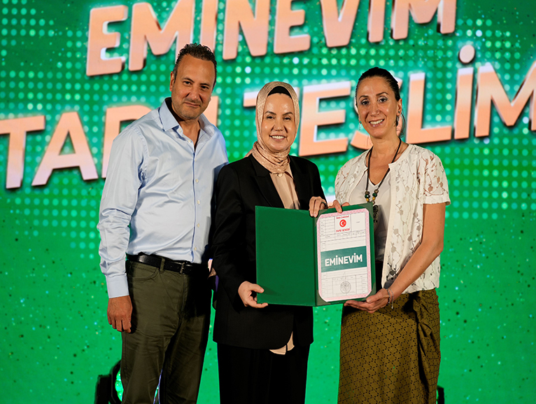 EM�NEV�ML�LER TAPU TESL�M T�REN�NDE BULU�TU
